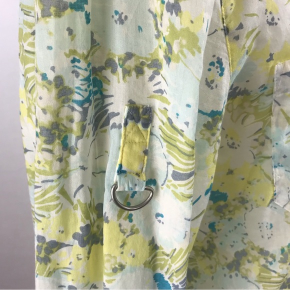 i.e. relaxed 100% Cotton Floral Button Down Roll Sleeve Blouse Size: 8 - Picture 6 of 14